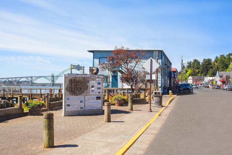 Holiday Inn Express Newport By Ihg Luaran gambar