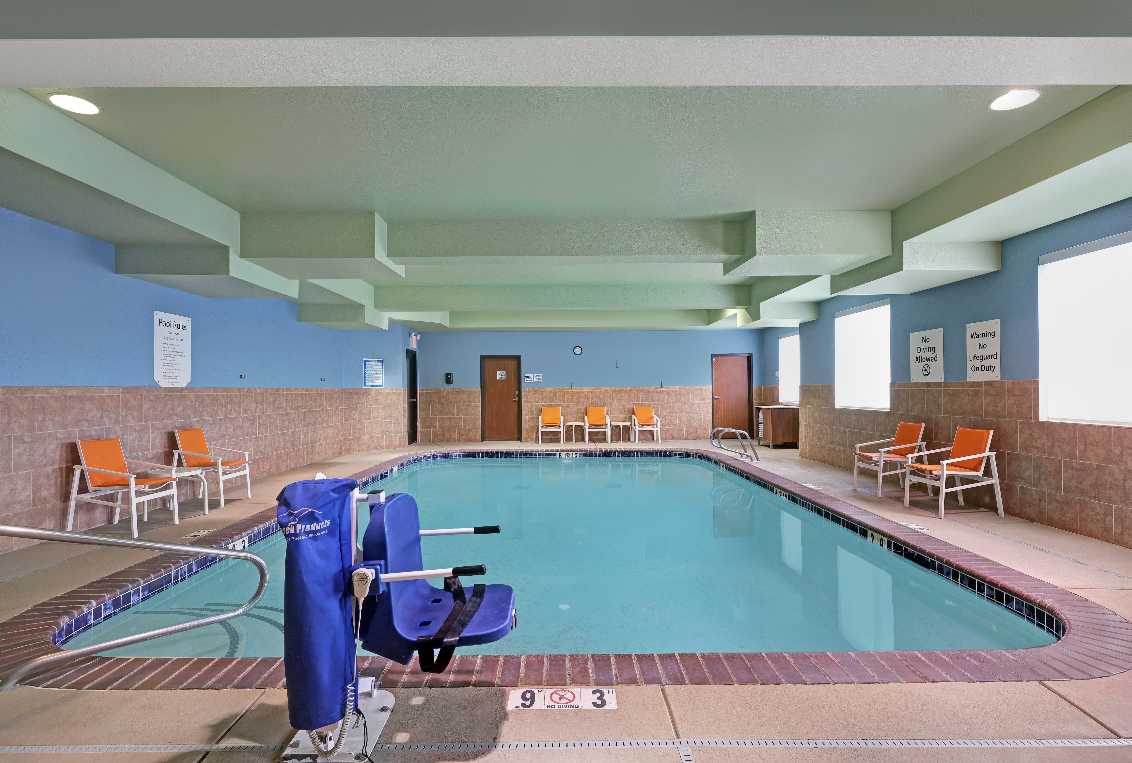 Holiday Inn Express Newport By Ihg Luaran gambar
