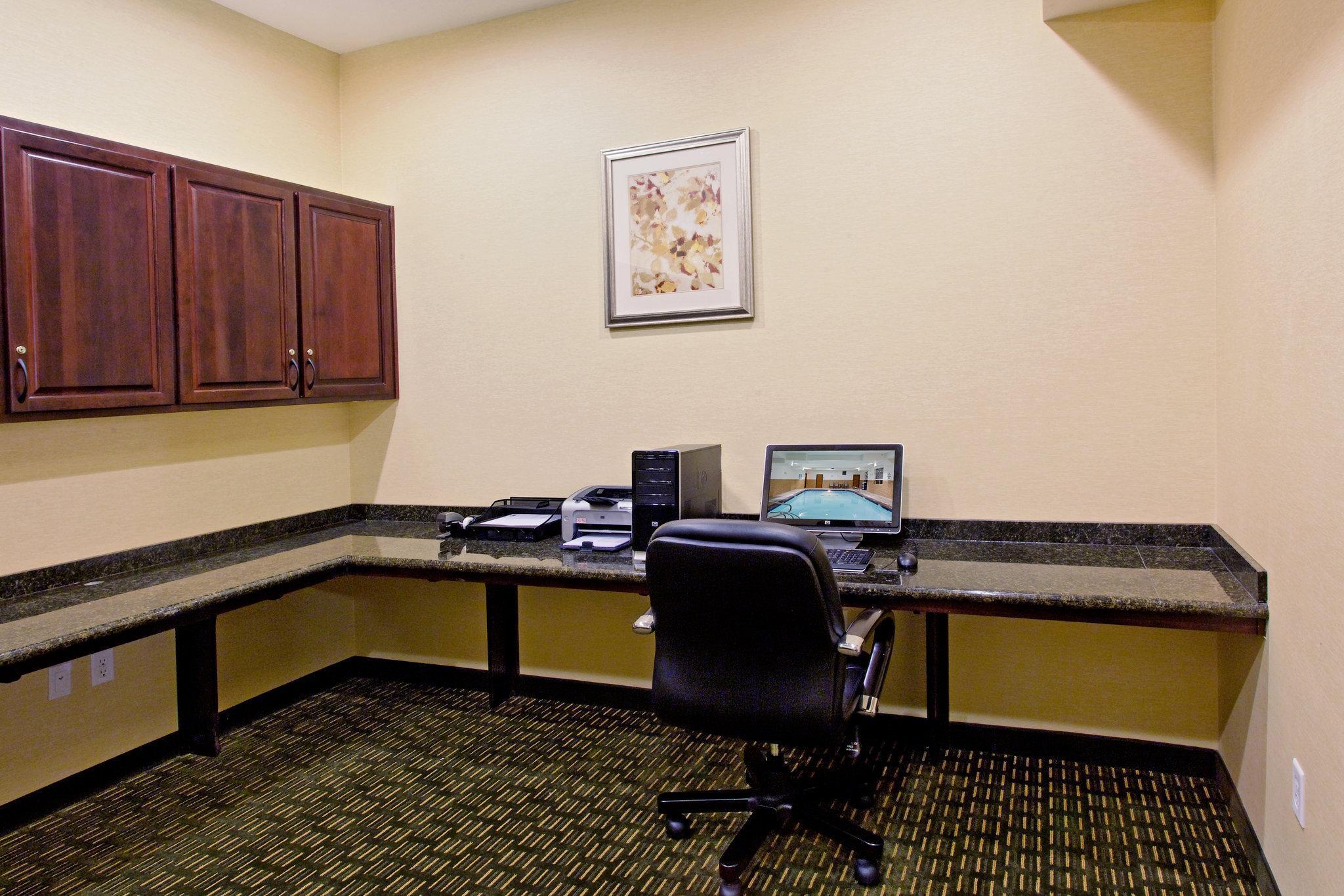 Holiday Inn Express Newport By Ihg Luaran gambar
