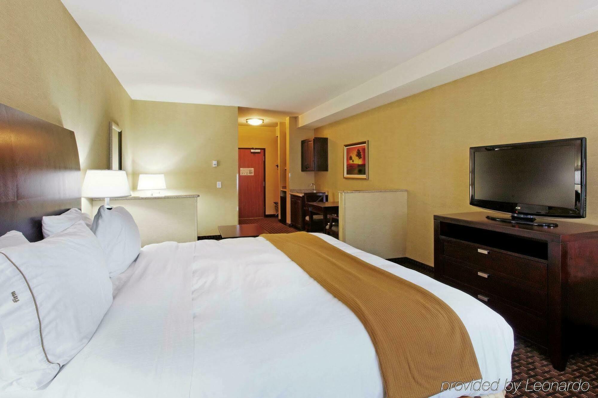 Holiday Inn Express Newport By Ihg Luaran gambar